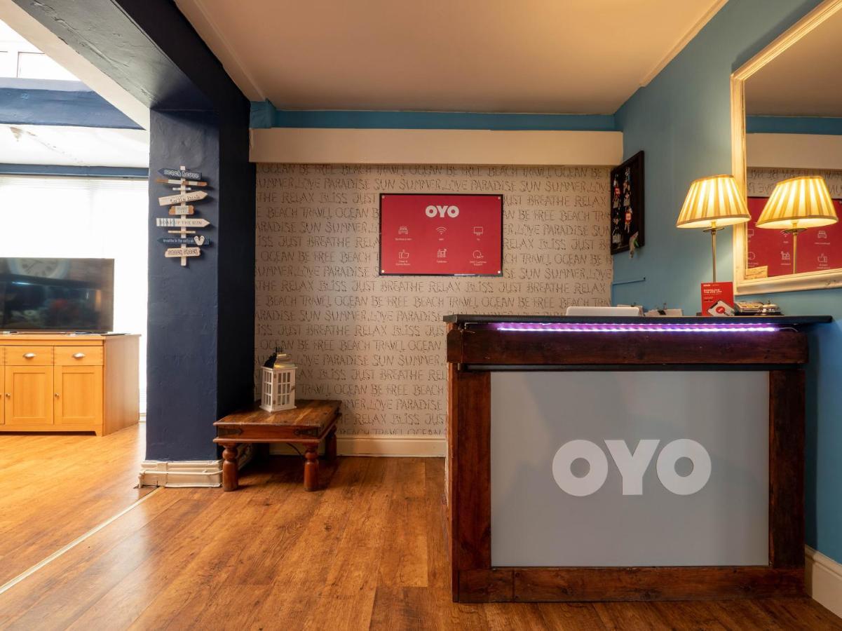 Oyo Pier Hotel Rhyl Exteriör bild