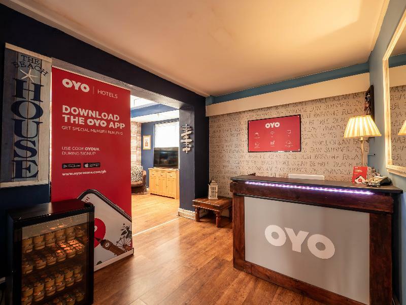Oyo Pier Hotel Rhyl Exteriör bild